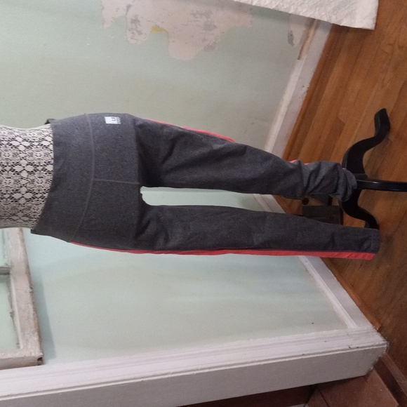 LA Winner Atletic Wear: - Picture 1 of 5